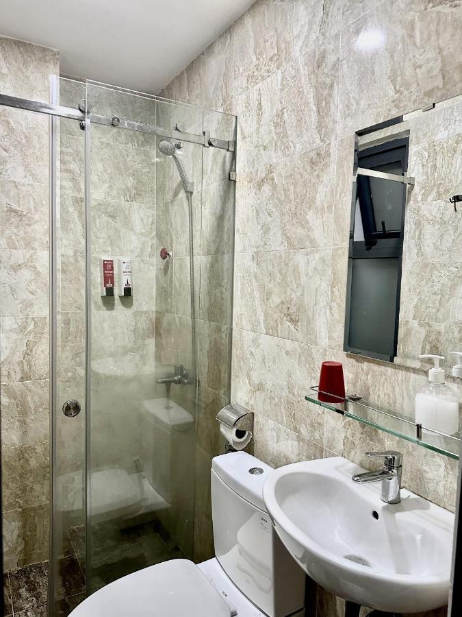 The Jade Hotel Near Tan Son Nhat Airport Ho Chi Minh City Bagian luar foto